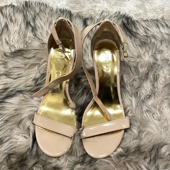 Madden Girl Nude Heels - Picture 3 of 3